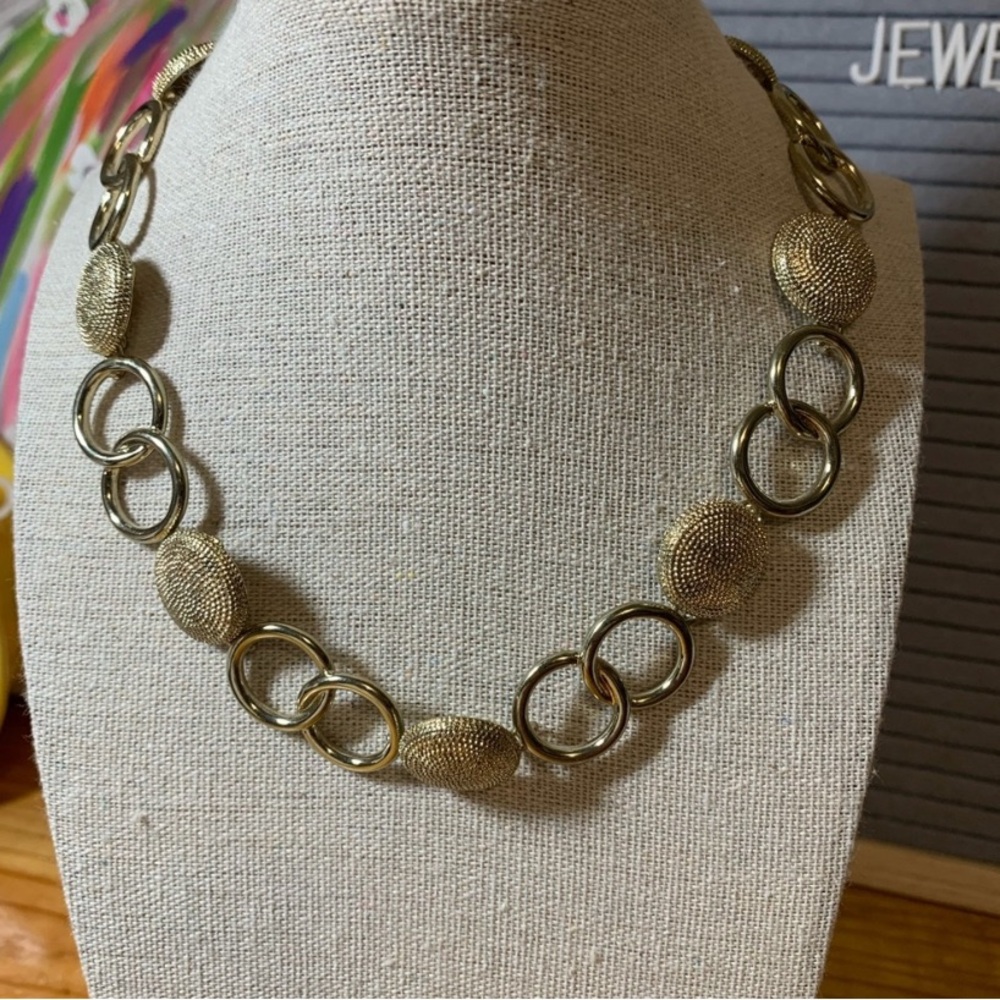 Trifari Gold Necklace with Chain Design New!